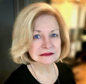 Sonoran University Honors Natural Food Market Pioneer During Commencement Ceremony